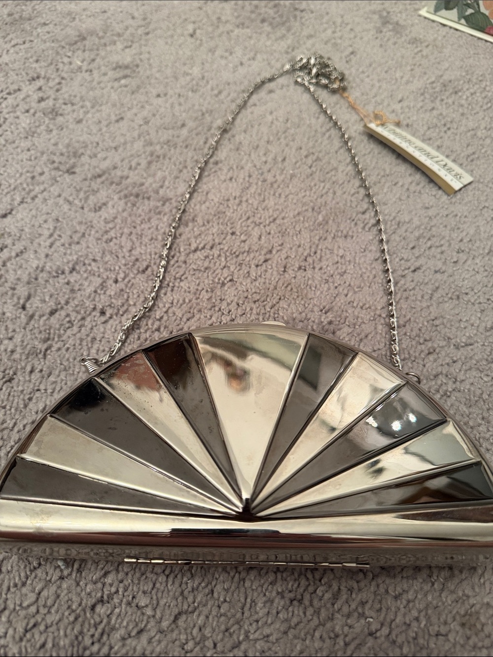 Whiting & Davis Silver Fan-Shaped Metal Clutch with Chain